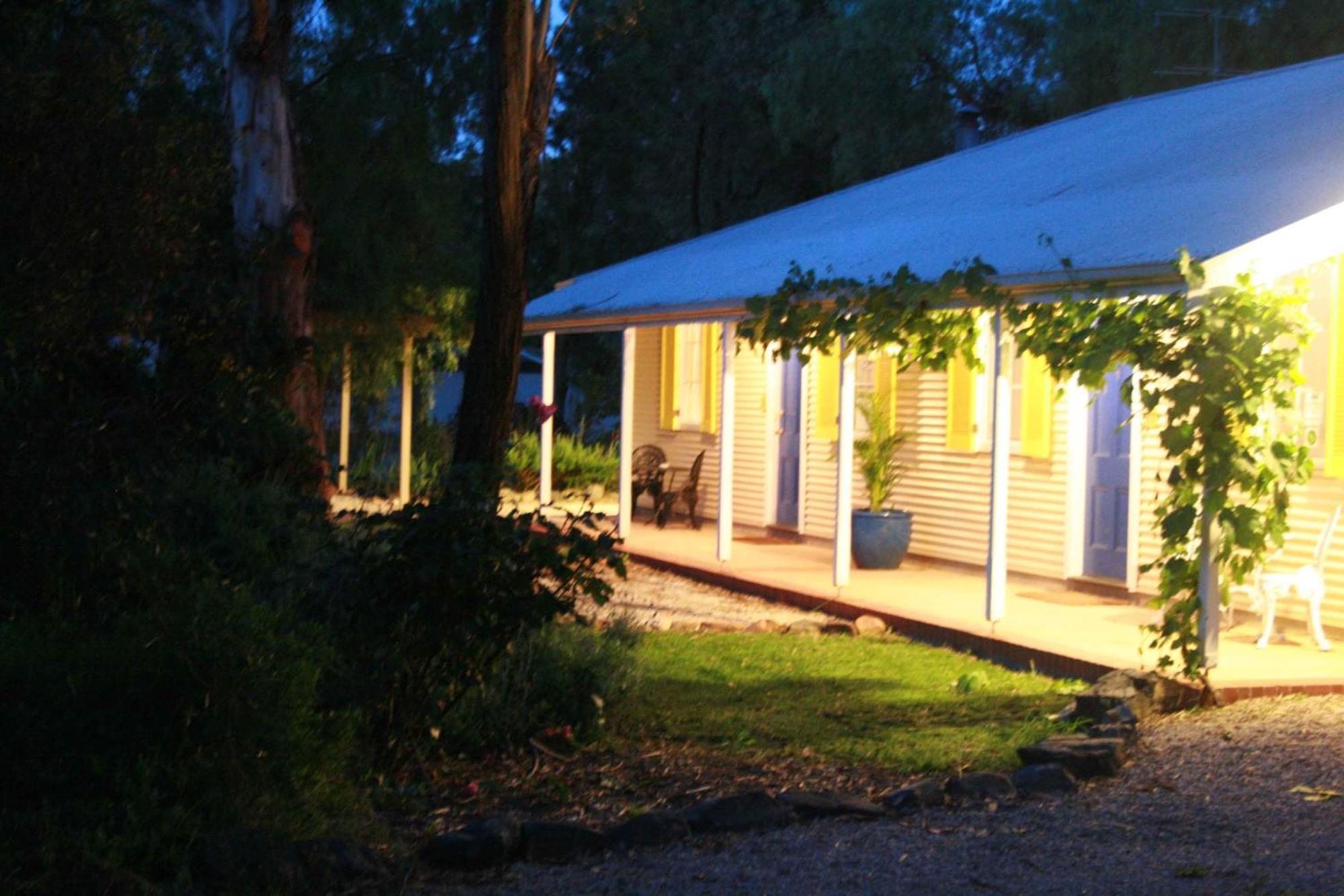Amy'S House Bed & Breakfast Auburn Екстериор снимка